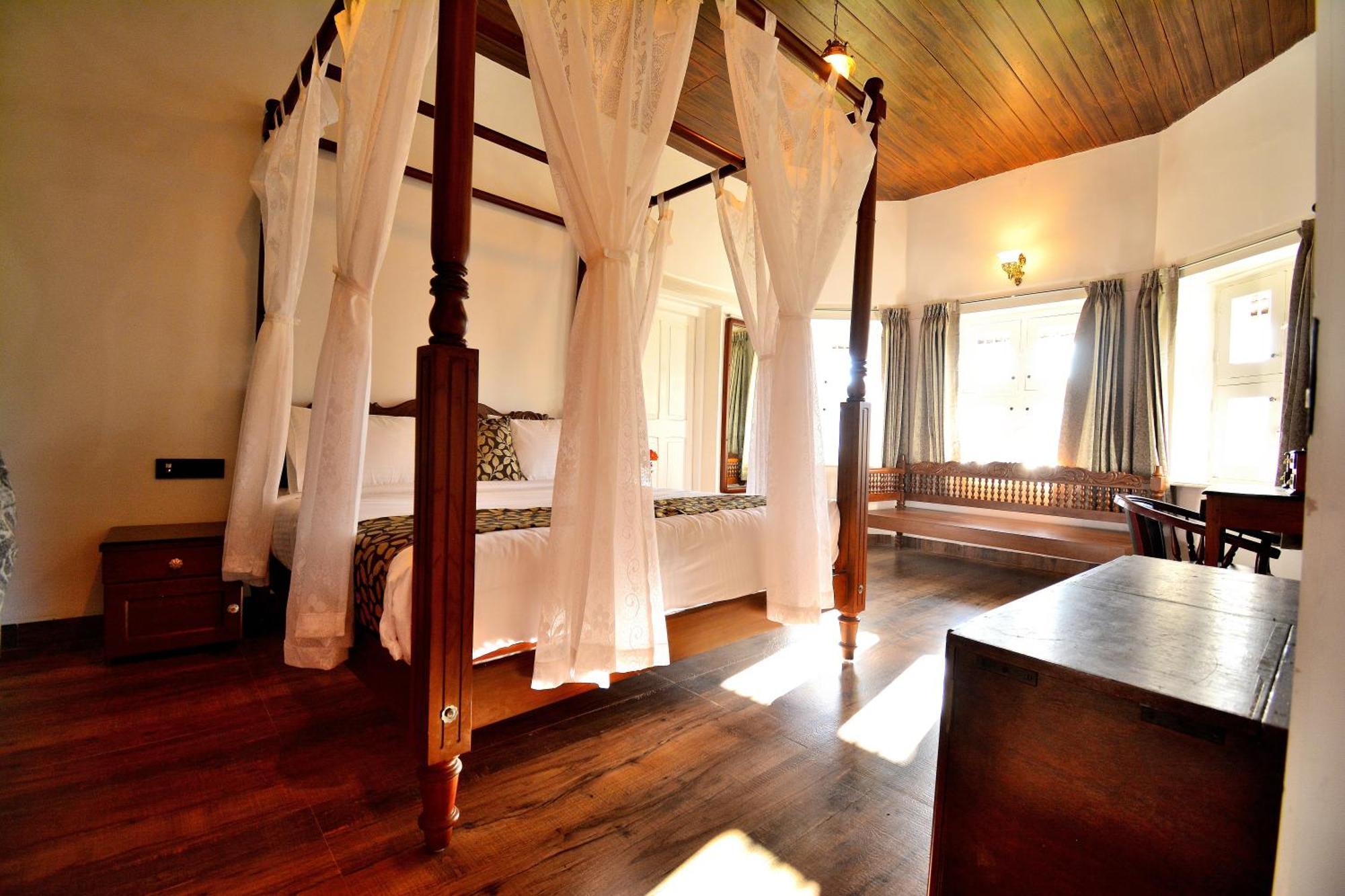 Quarto com Cama King-size